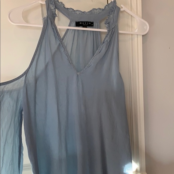 Blue top - Picture 2 of 3